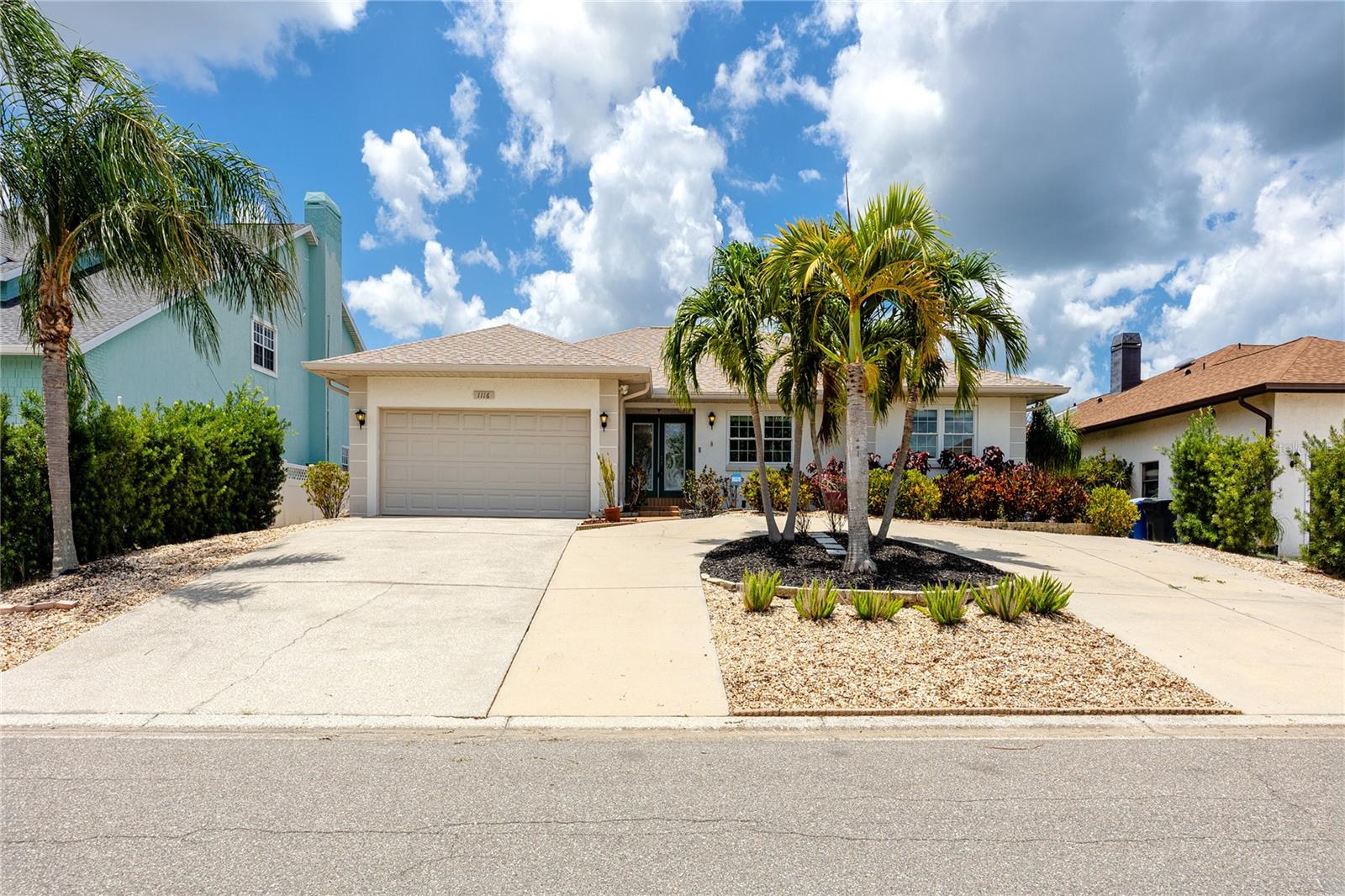 DOLPHIN COVE - Residential