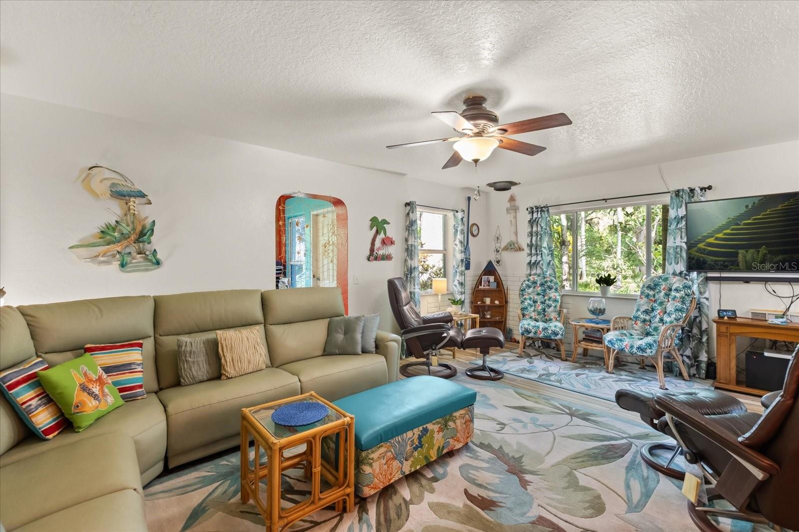 PLANTATION ACRES - Residential