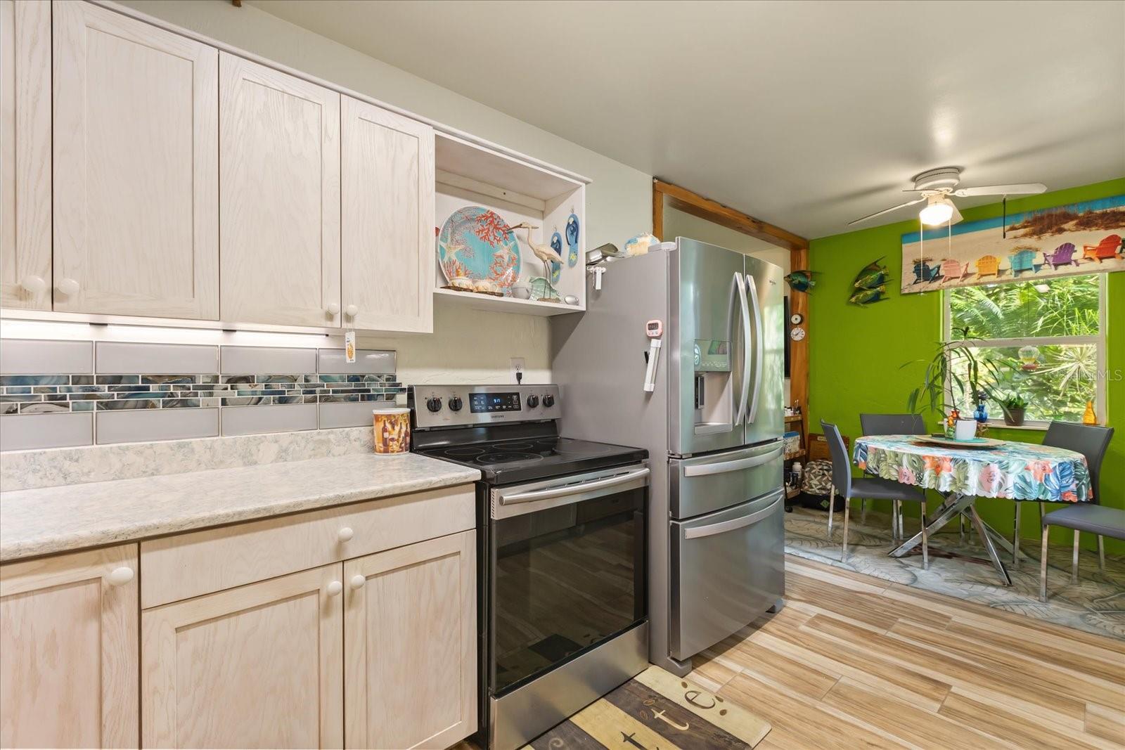 PLANTATION ACRES - Residential