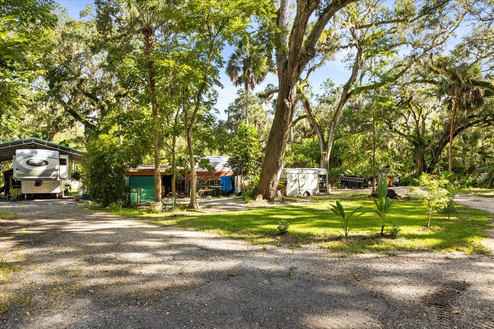 PLANTATION ACRES - Residential