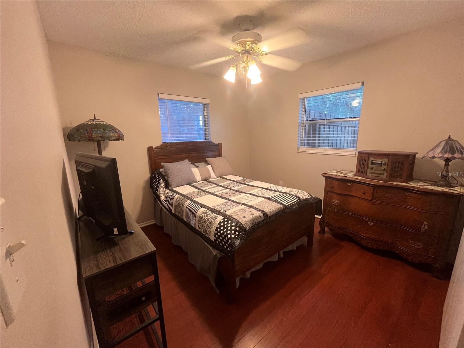 LEESBURG WESTSIDE OAKS FIRST ADD - Residential