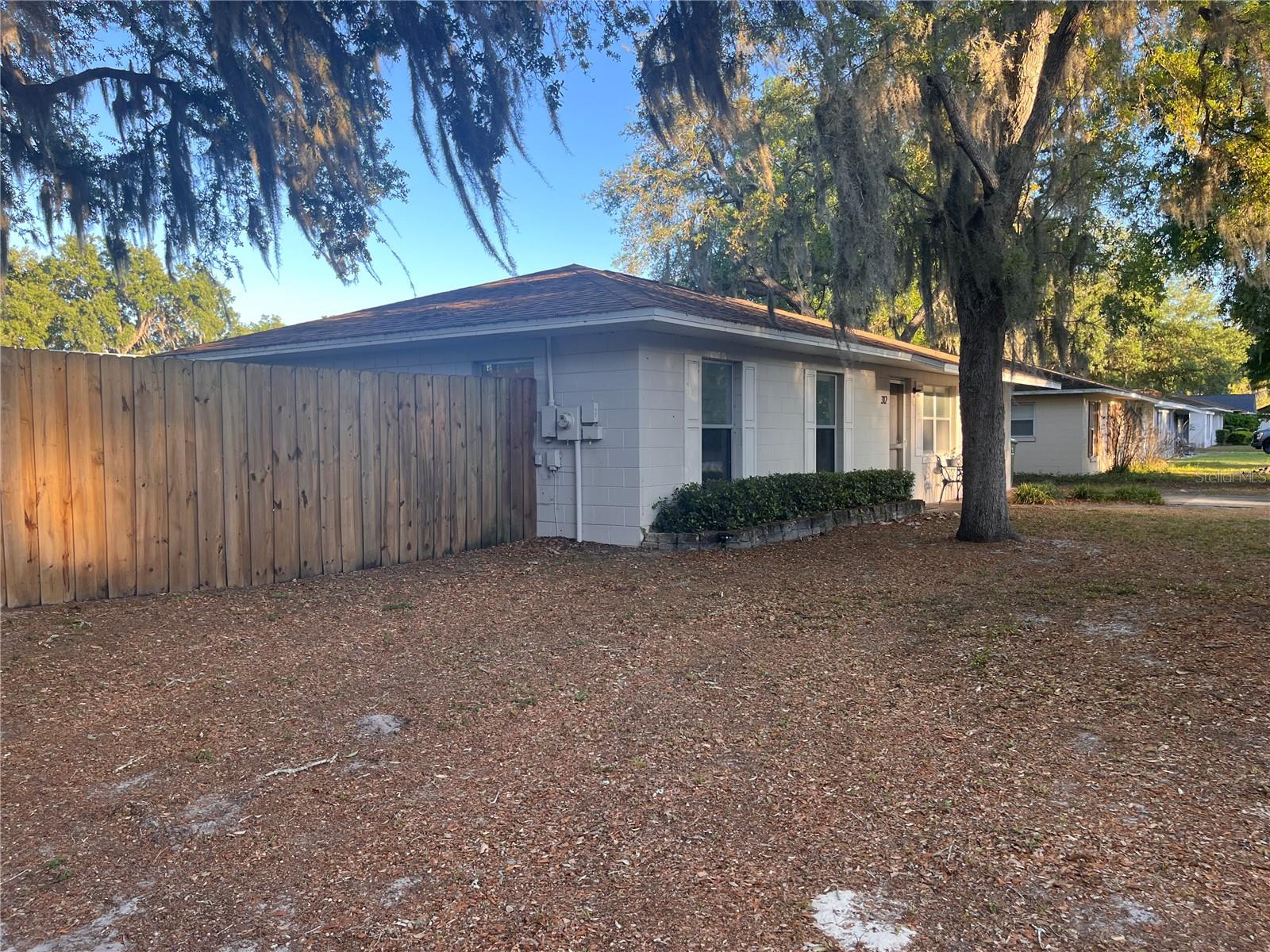 LEESBURG WESTSIDE OAKS FIRST ADD - Residential