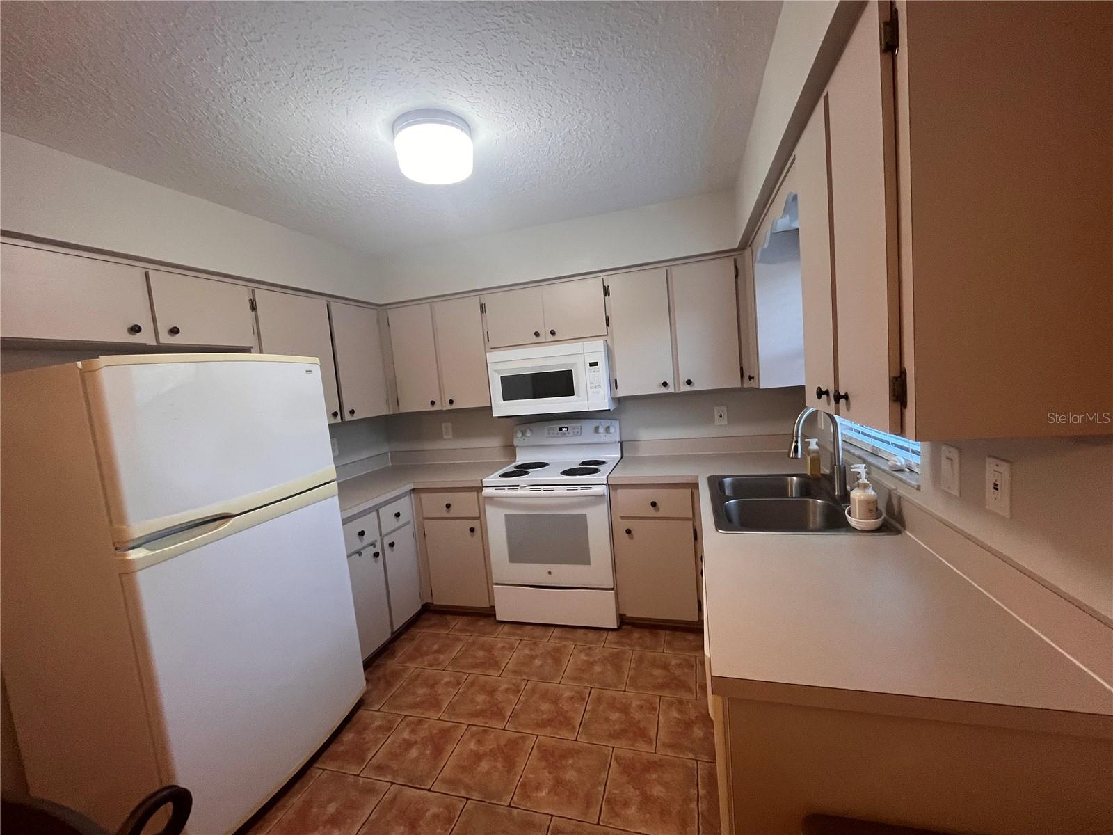 LEESBURG WESTSIDE OAKS FIRST ADD - Residential