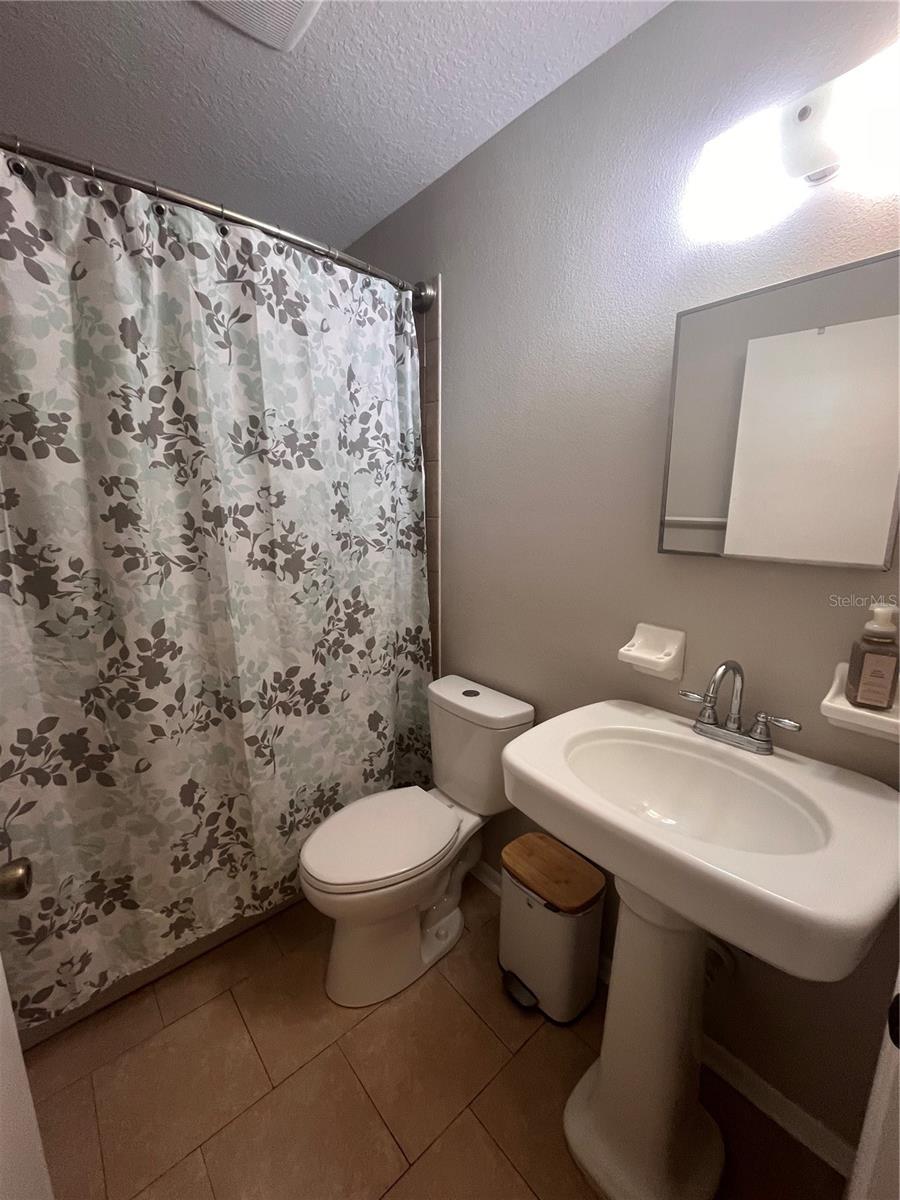 LEESBURG WESTSIDE OAKS FIRST ADD - Residential