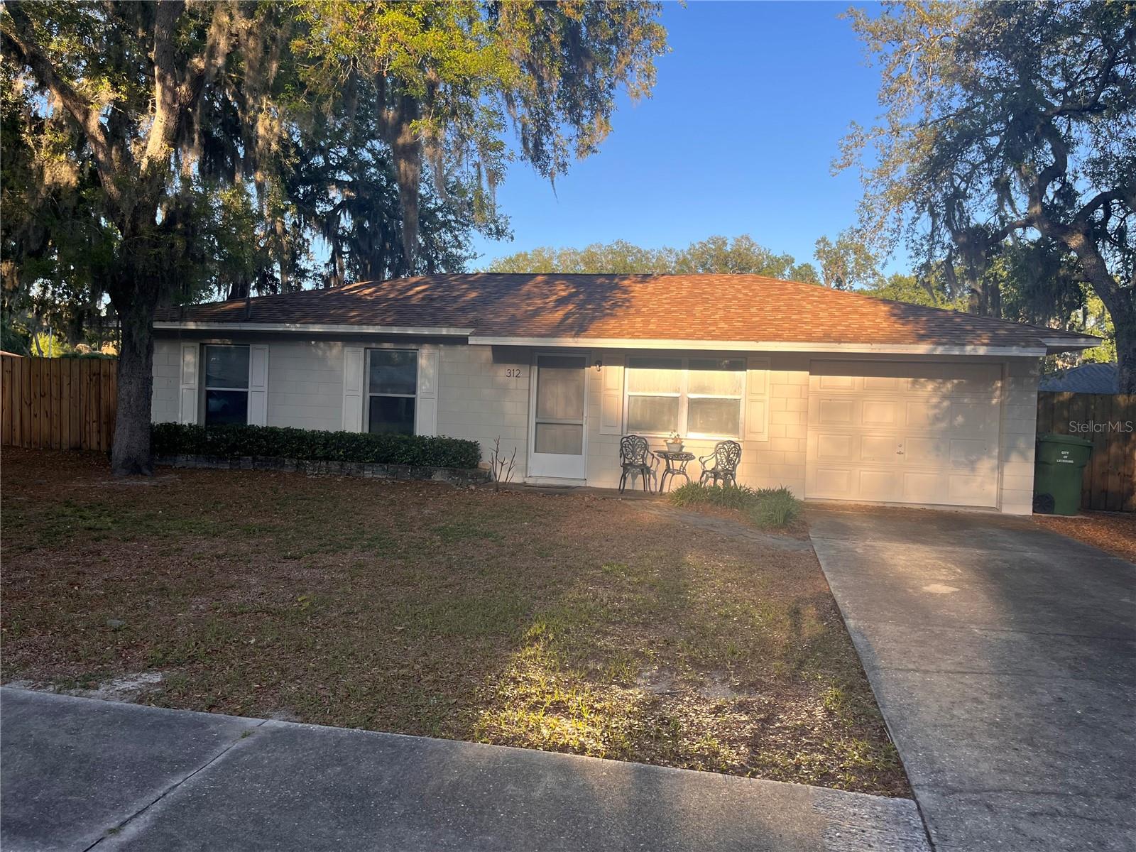 LEESBURG WESTSIDE OAKS FIRST ADD - Residential