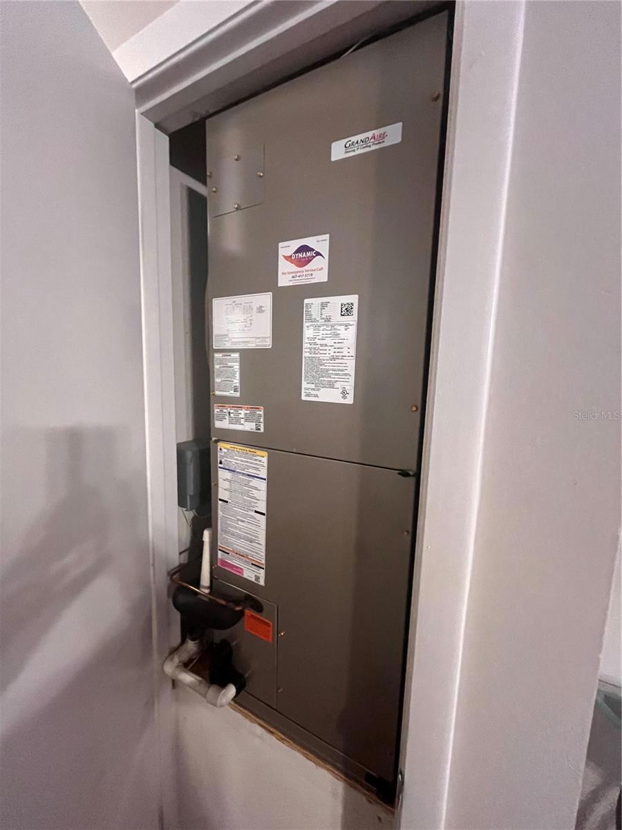 LEESBURG WESTSIDE OAKS FIRST ADD - Residential