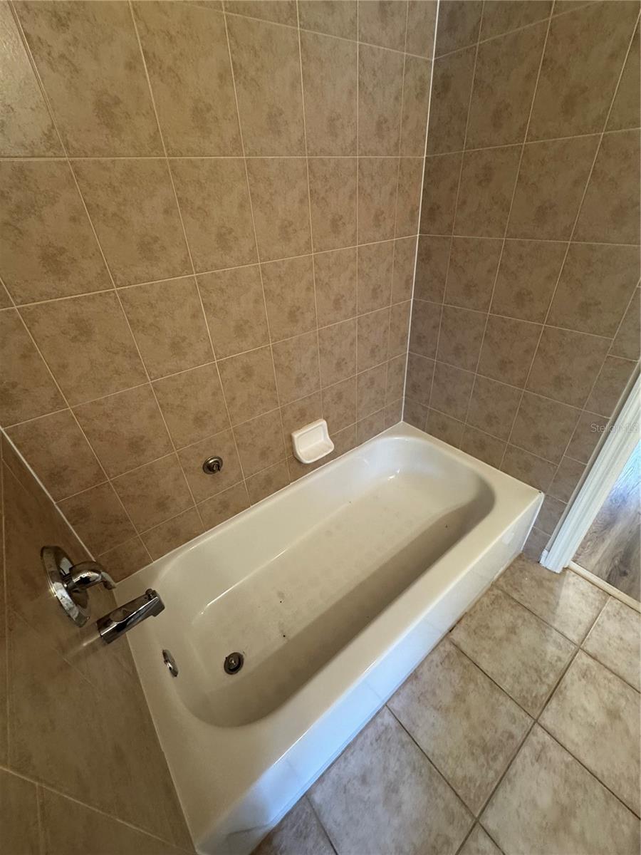 PORT CHARLOTTE SUB 49 - Residential Lease