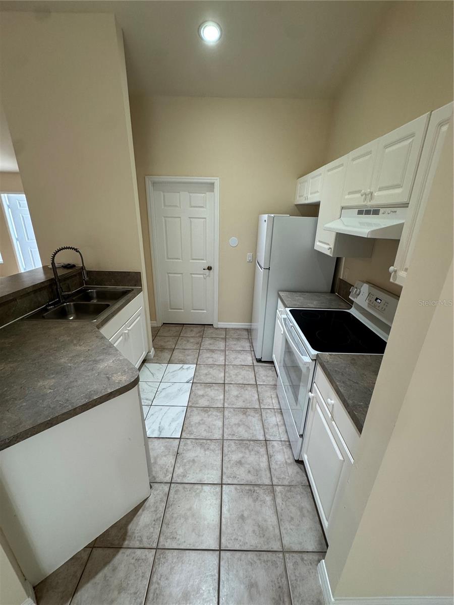 PORT CHARLOTTE SUB 49 - Residential Lease