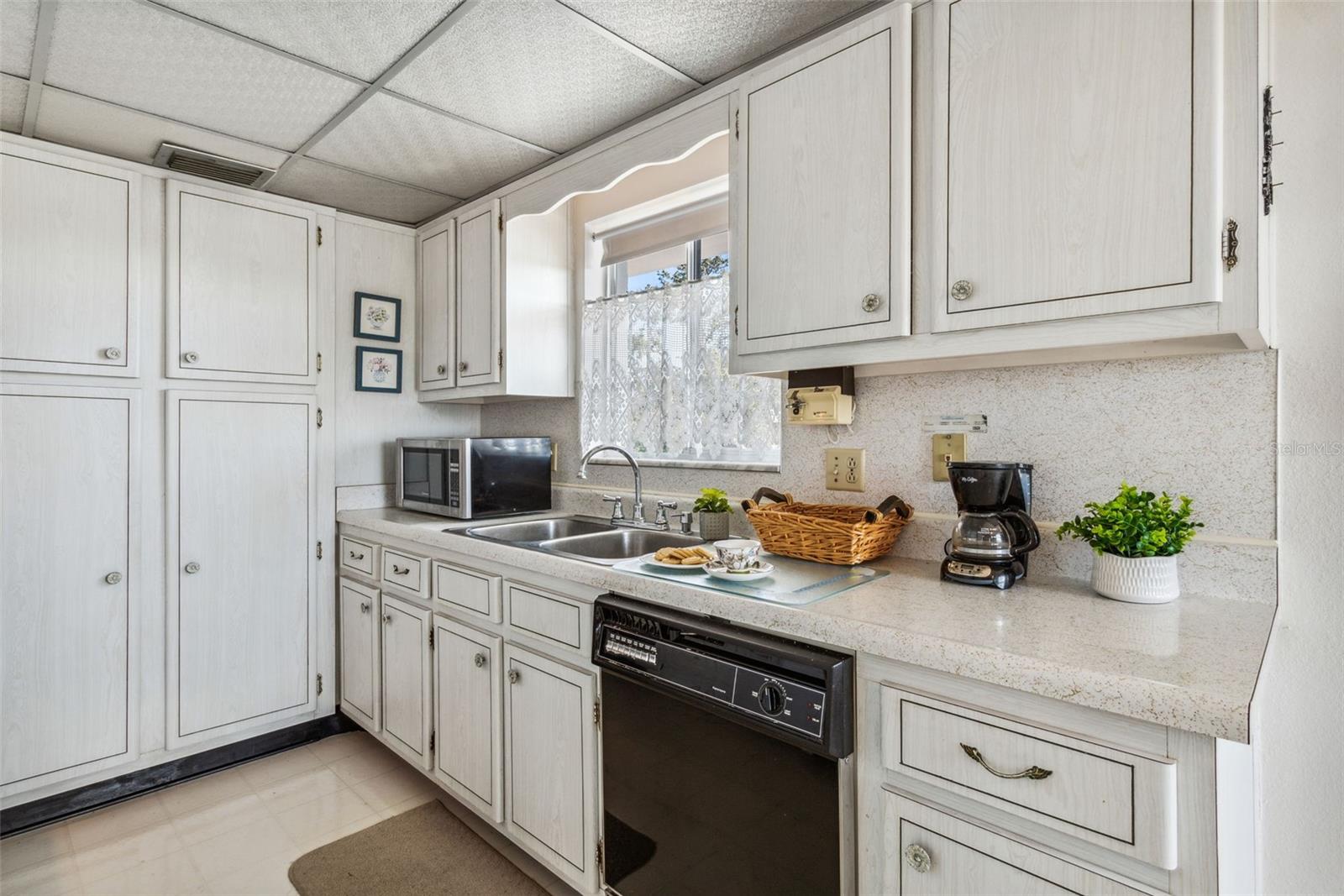 SEMINOLE GARDEN APTS CO-OP - Residential