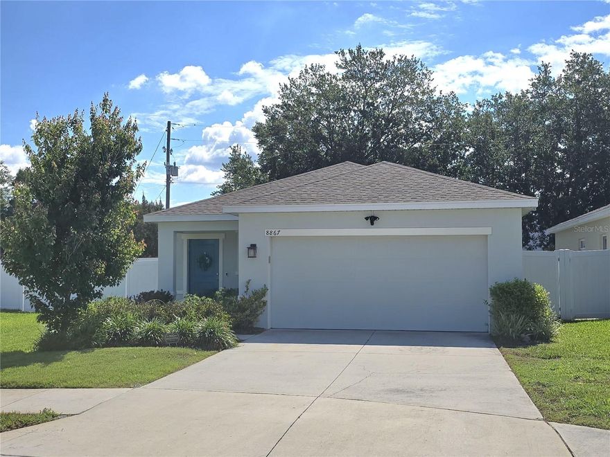 LIKE NEW/ BUILT IN 2021/ 3/2/2 IN THE HEART OF TRINITY! PERFECT FOR A GROWING FAMILY/ GREAT ROOM FLOOR PLAN GIVES AN OPEN FEEL / SPLIT BEDROOM LAYOUT W/MASTER ON THE OPPOSITE SIDE OF THE HOME/ GREAT HOME FOR ENTERTAINING/ KITCHEN IS OPEN TO BOTH THE FAMILY AND DINING ROOM/ HUGE BREAKFAST BAR IS WHERE EVERYONE WILL GATHER/ HIGH CEILINGS/ INSIDE
LAUNDRY/BOTH BATHS UPDATED AS WELL/ SPACIOUS GARAGE WITH PULL DOWN STAIRCASE GREAT FOR STORING THINGS IN THE ATTIC/ ALSO THERE ARE DROP DOWN SPACES TO STORE MORE FREQUENTLY USED ITEMS/ EVEN HAS A WATER SOFTENER TOO! TOTALLY FENCED IN BACK YARD W/ WHITE VINYL FENCING/ GATES ON BOTH SIDES/ SPACIOUS BRICK PAVERED DECK PERFECT FOR HAVING AN OUTDOOR BARBECUE! ALL THIS IN THE PERFECT LOCATION RIGHT ON THE BOARDER OF TRINITY AND PINELLAS COUNTY/ CLOSE TO ALL THE GREAT SHOPPING,  RESTAURANTS & BEACHES! DO NOT WAIT ON THIS ONE!