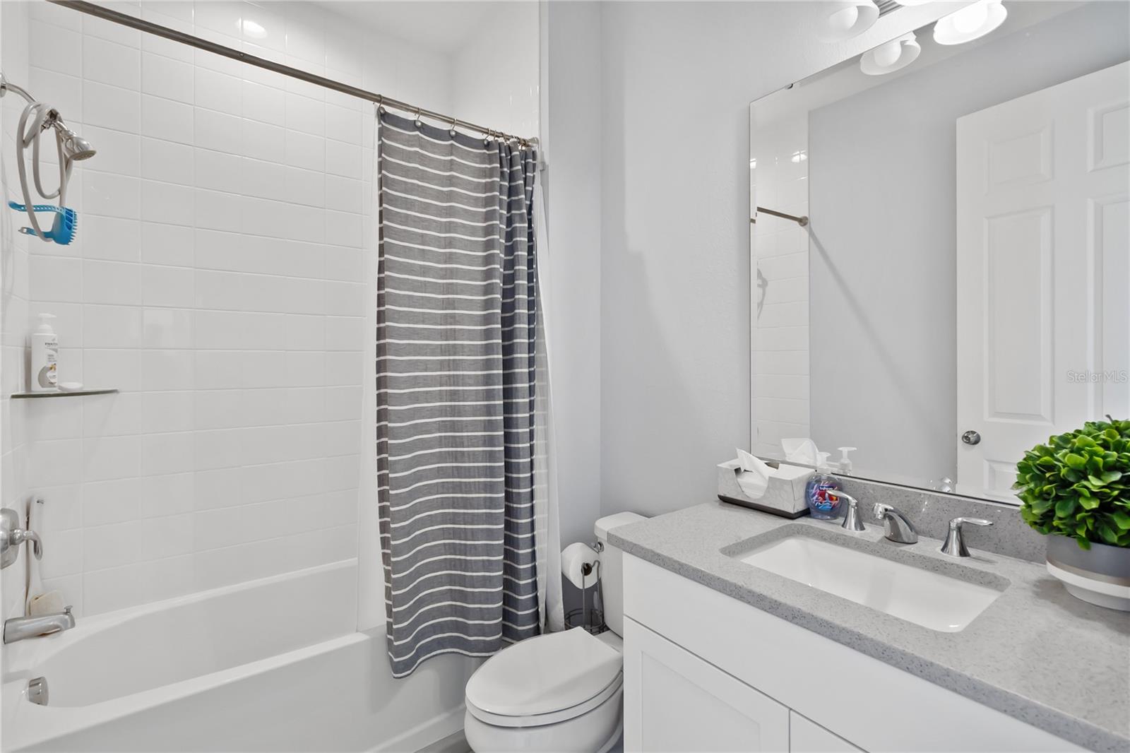 HANOVER LAKES PH 5 - Residential
