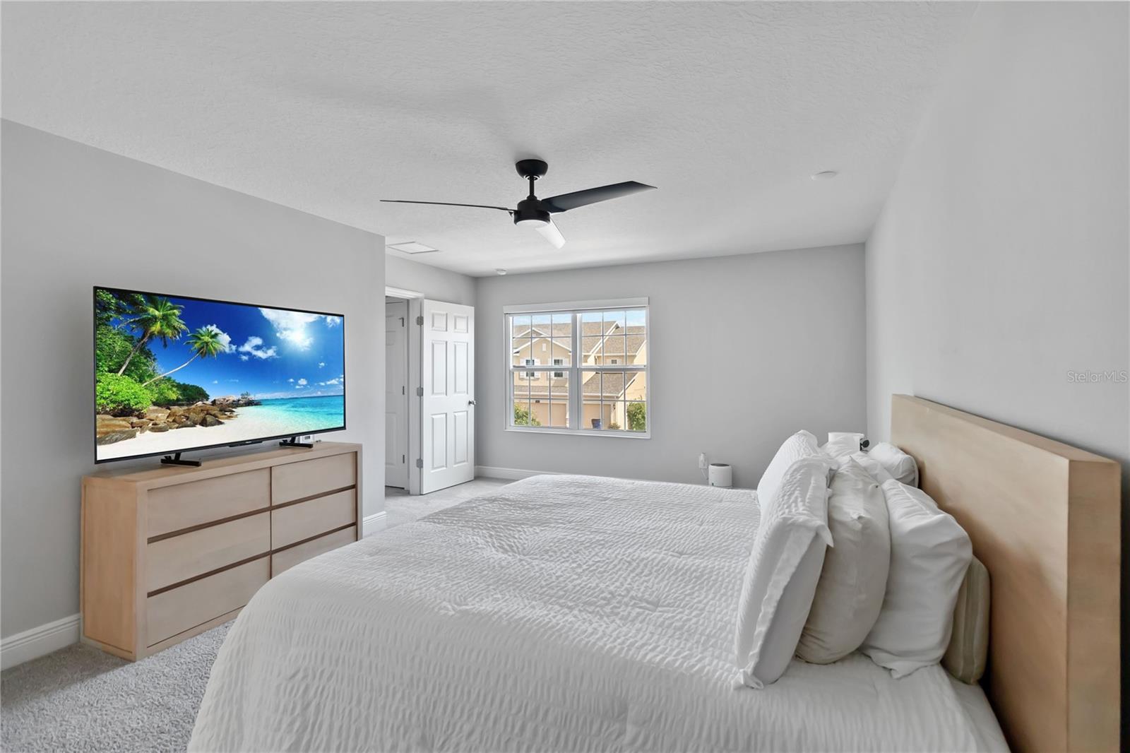 HANOVER LAKES PH 5 - Residential