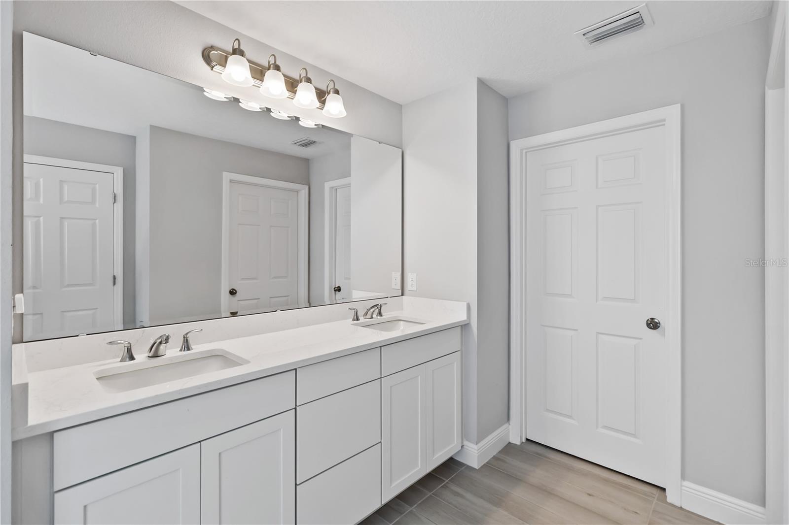 HANOVER LAKES PH 5 - Residential