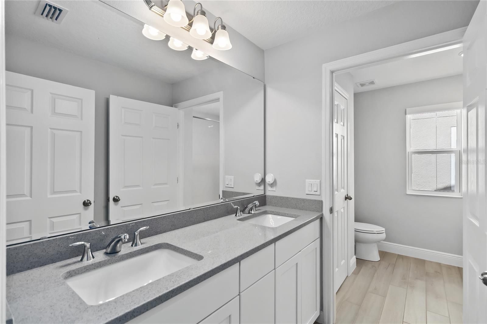 HANOVER LAKES PH 5 - Residential