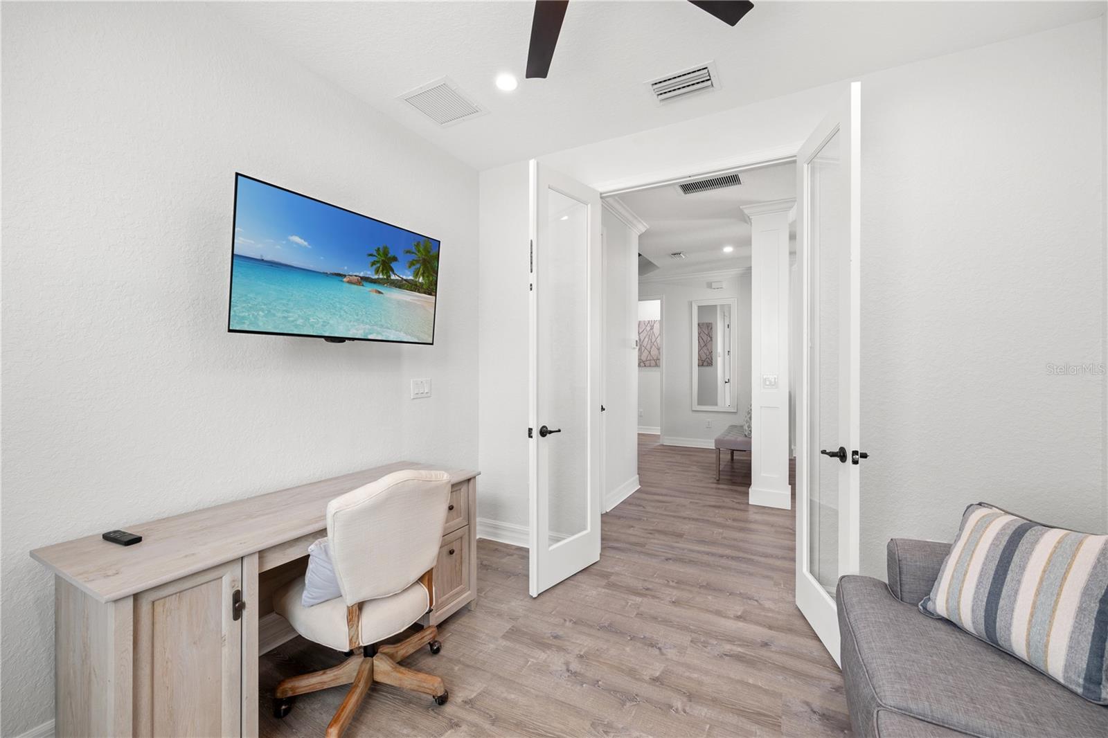 LAKEWOOD NATIONAL - Residential Lease