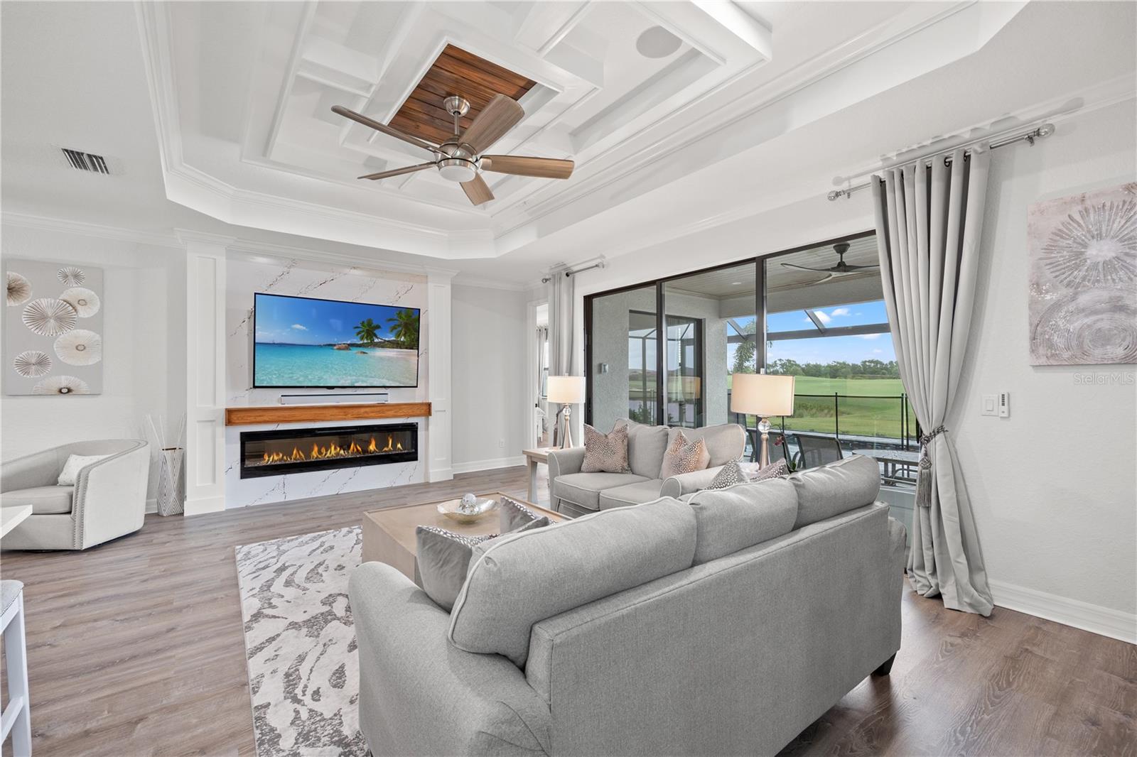 LAKEWOOD NATIONAL - Residential Lease