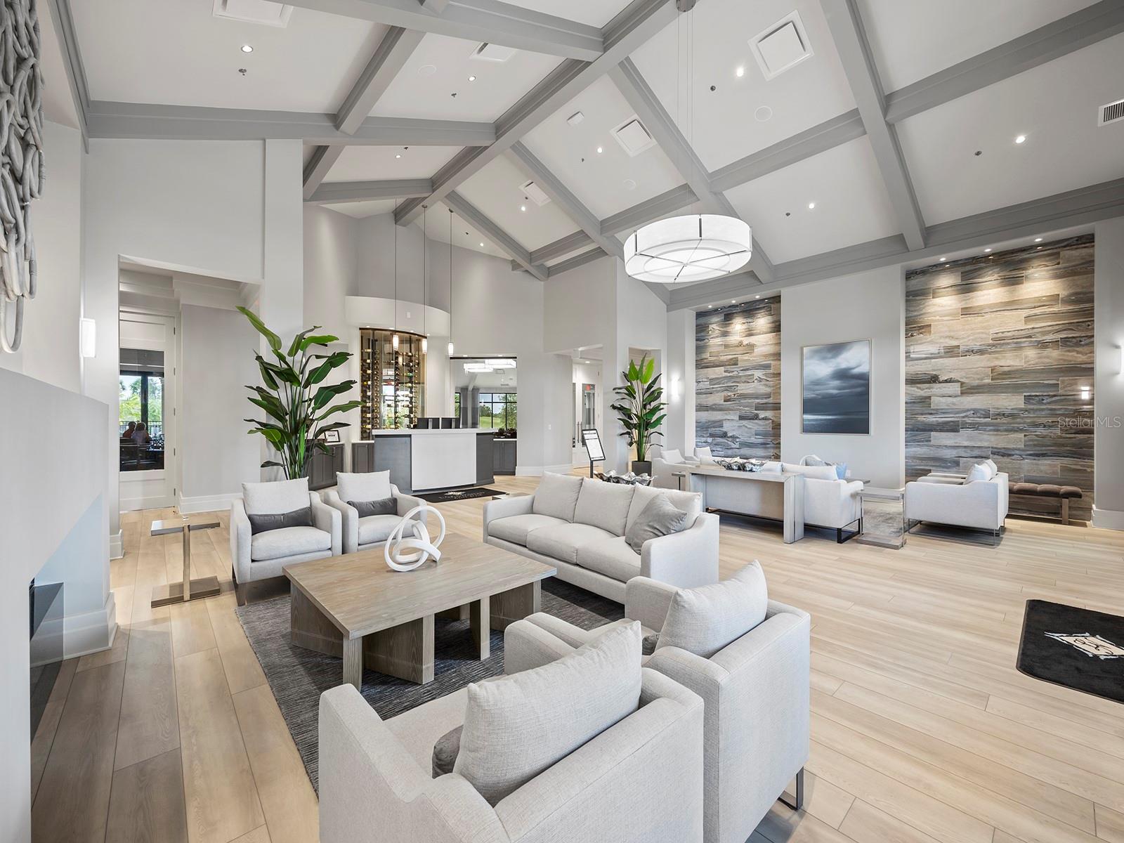 LAKEWOOD NATIONAL - Residential Lease