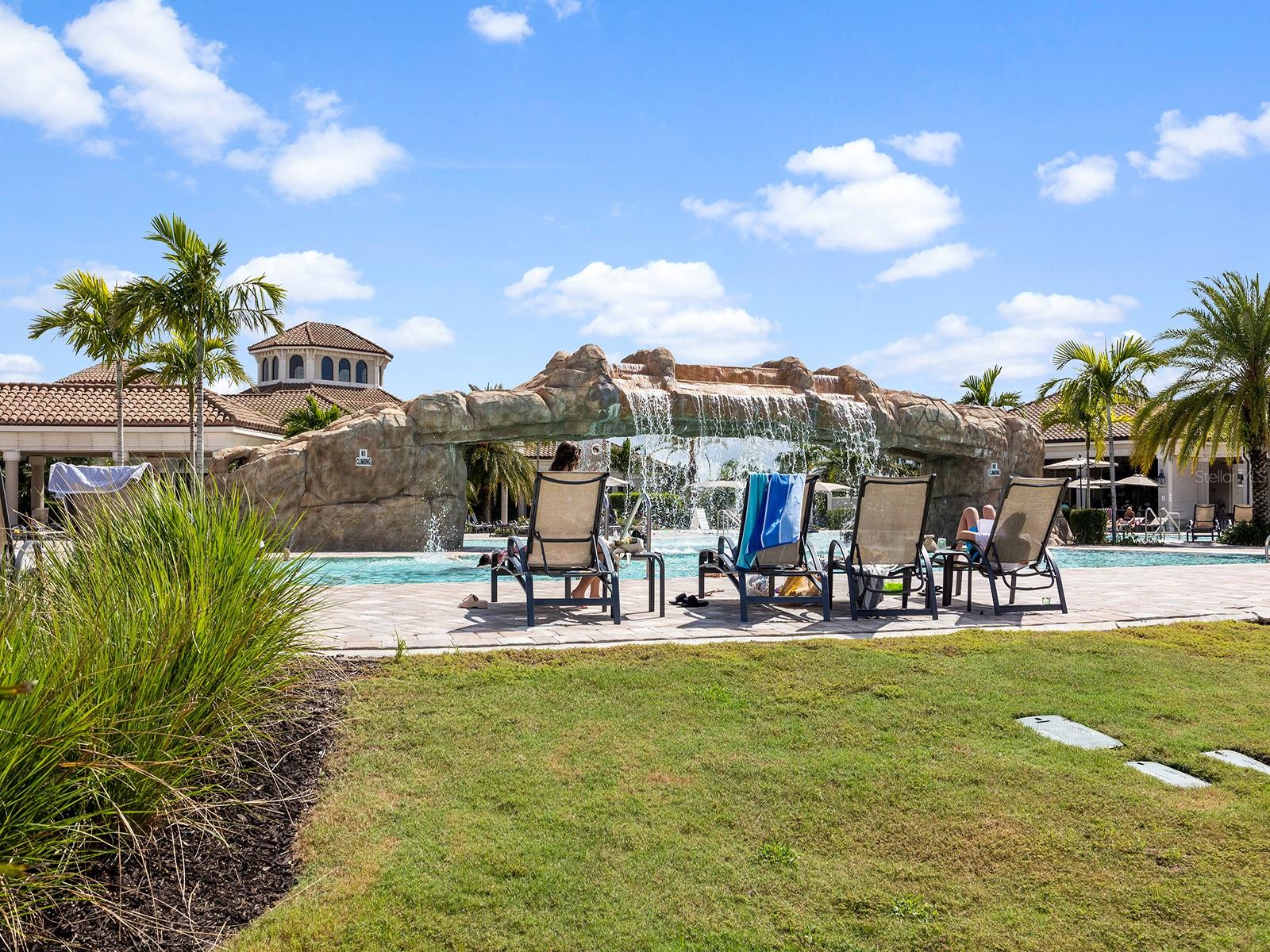 LAKEWOOD NATIONAL - Residential Lease