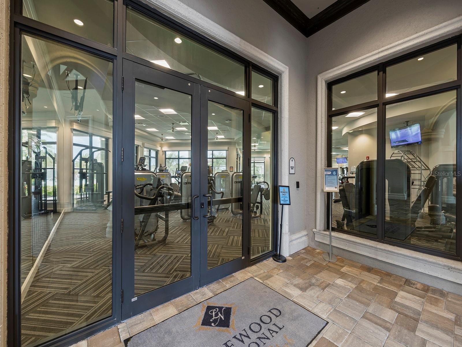 LAKEWOOD NATIONAL - Residential Lease