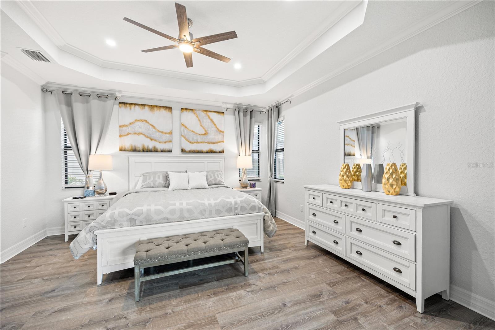 LAKEWOOD NATIONAL - Residential Lease