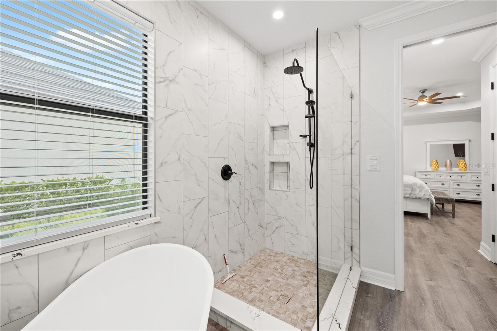 LAKEWOOD NATIONAL - Residential Lease