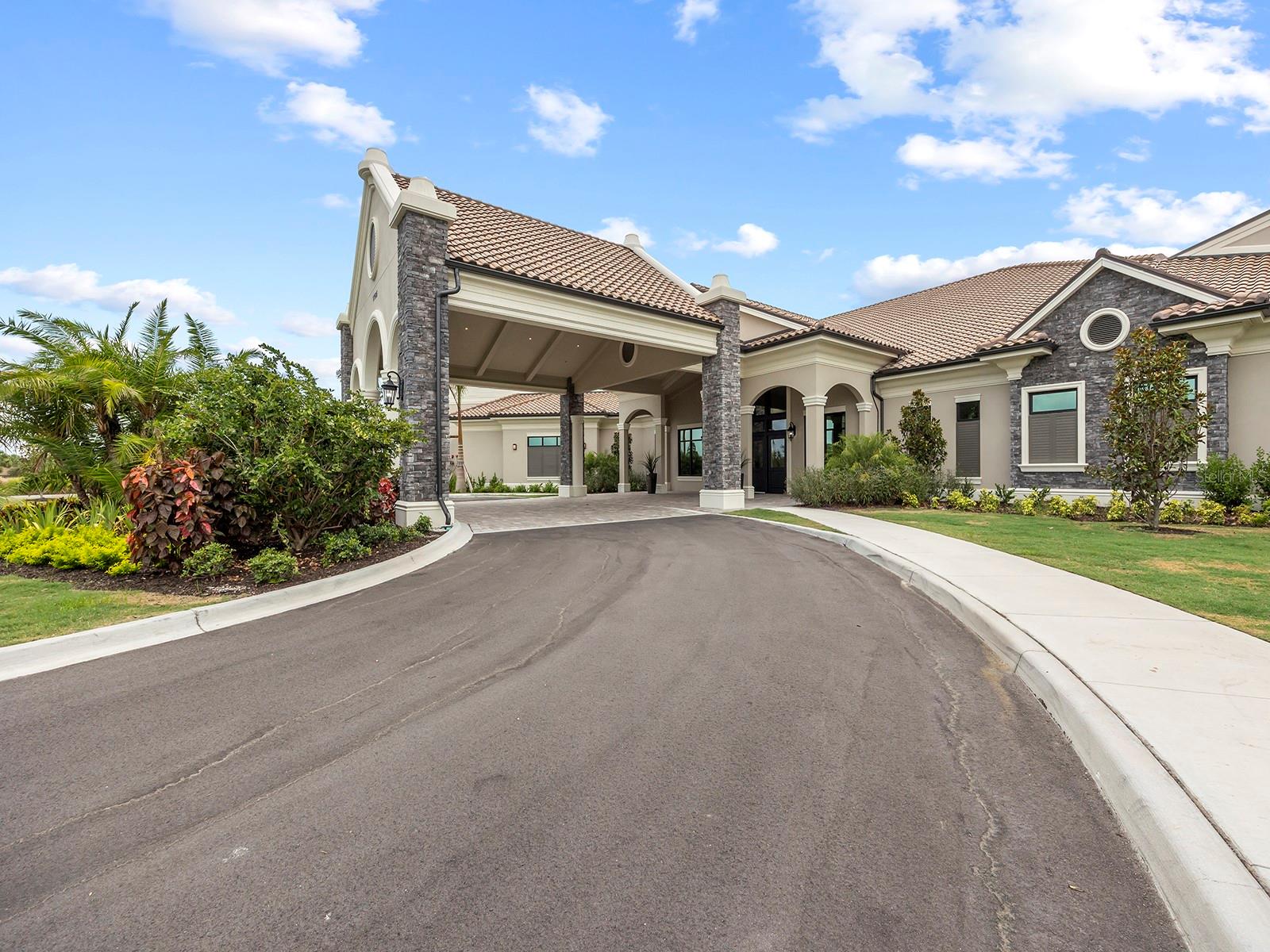 LAKEWOOD NATIONAL - Residential Lease