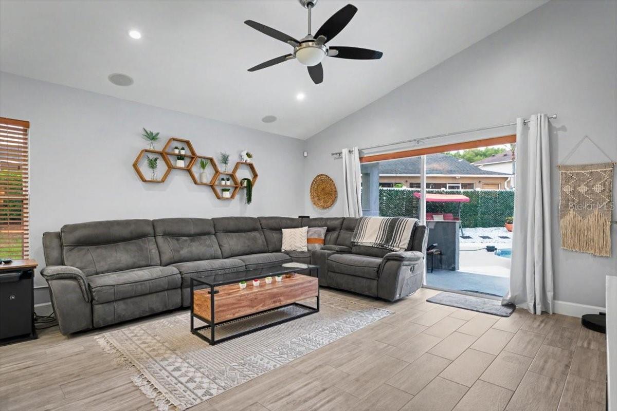 SPRING RIDGE PH 03 43/61 - Residential