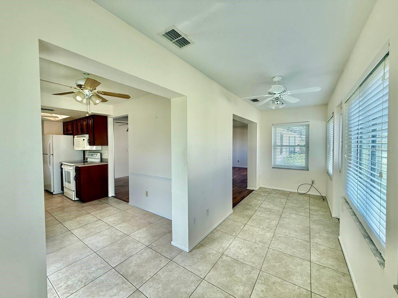 HIGHLAND LAKES - Residential Lease
