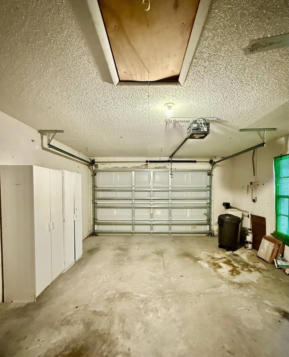 HIGHLAND LAKES - Residential Lease