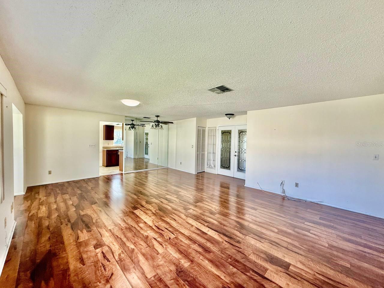 HIGHLAND LAKES - Residential Lease