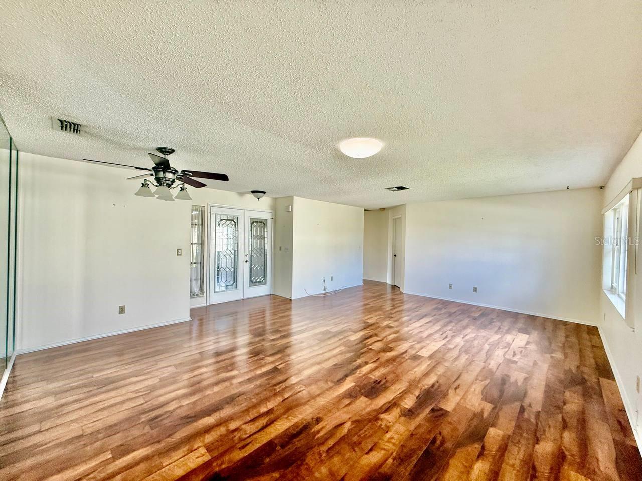 HIGHLAND LAKES - Residential Lease