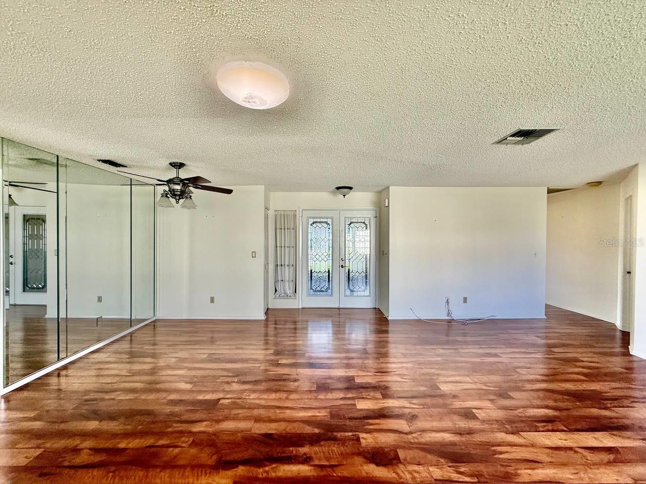 HIGHLAND LAKES - Residential Lease