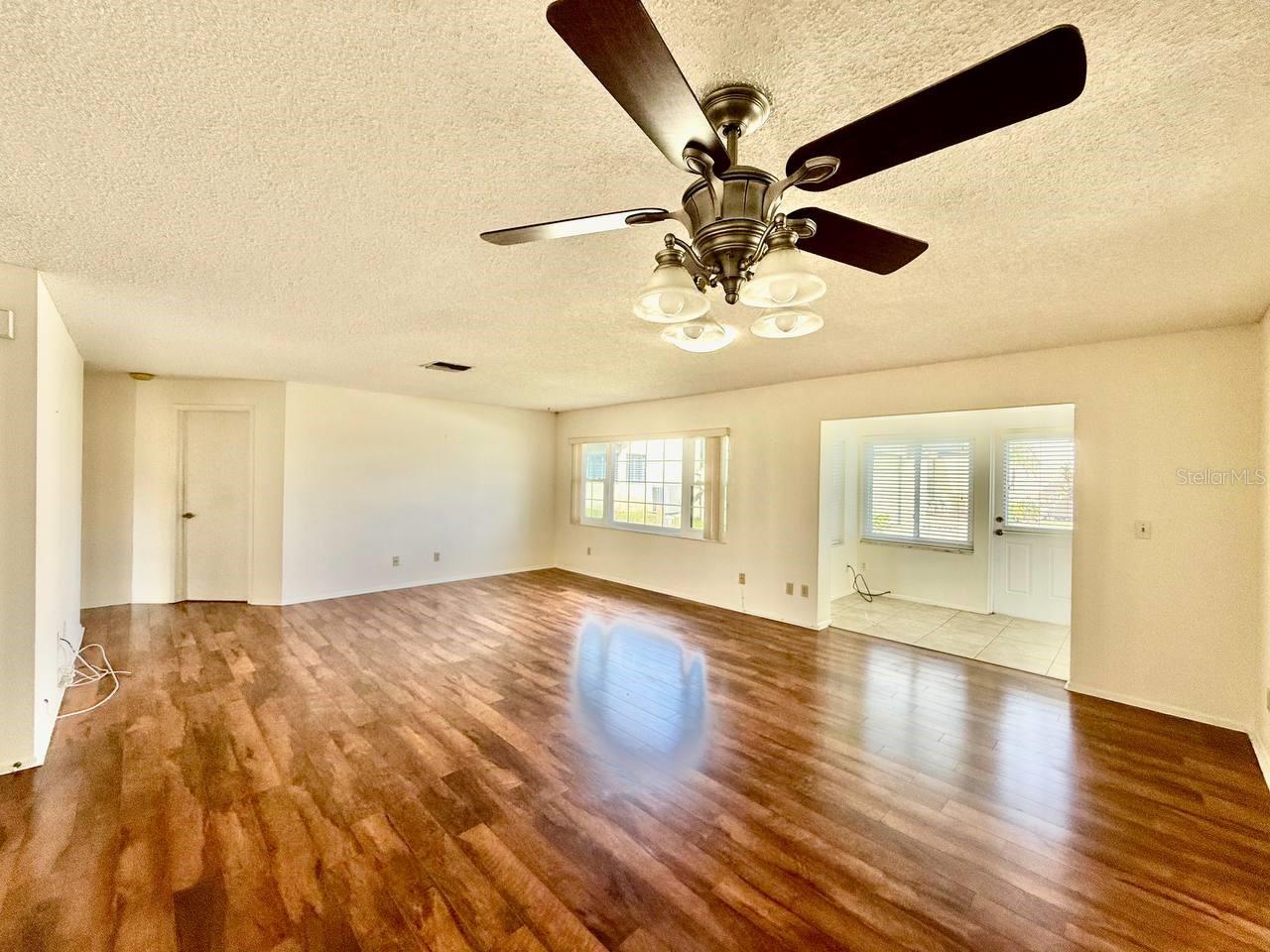 HIGHLAND LAKES - Residential Lease