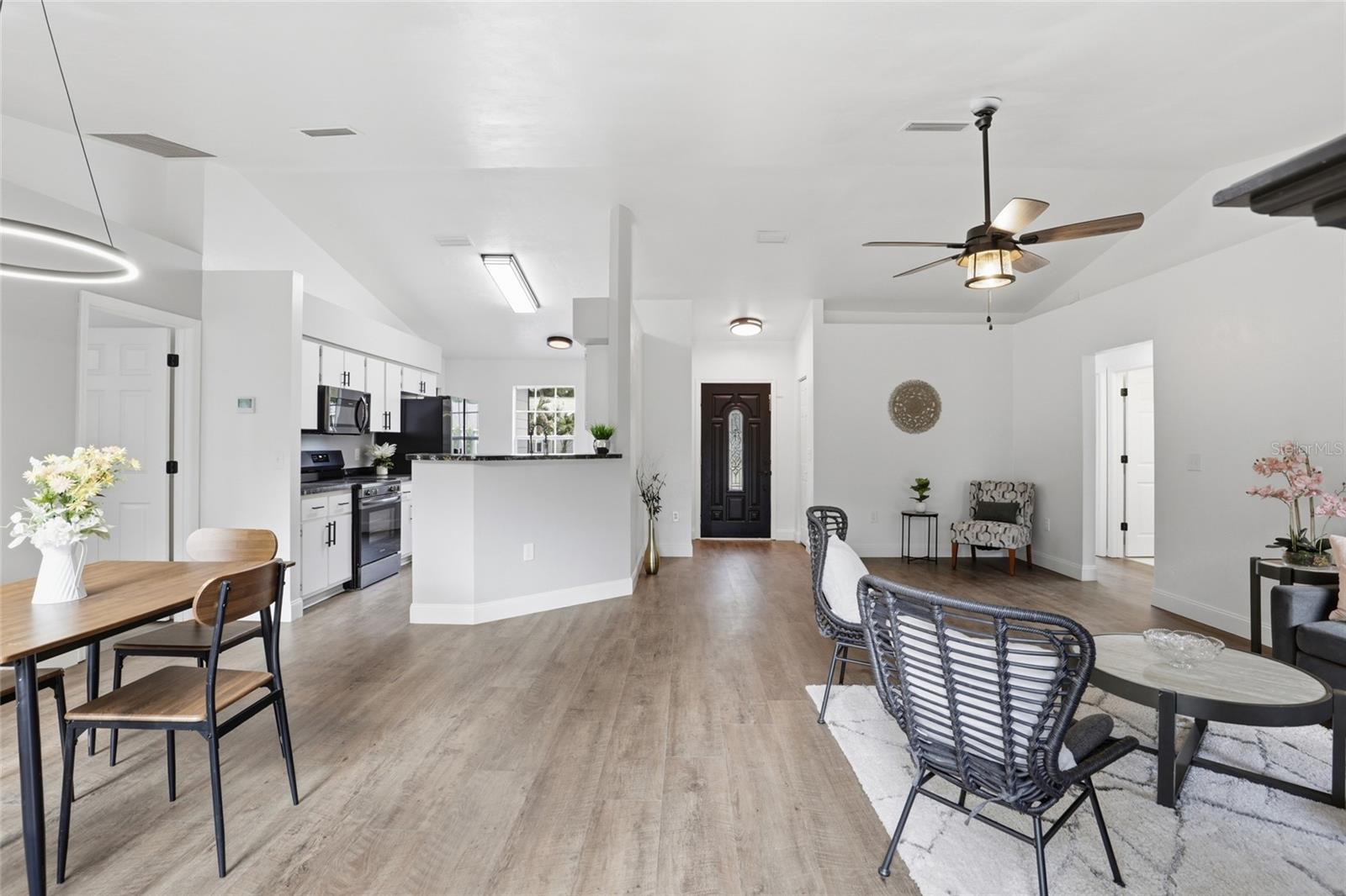 VICTORIA SQUARE CLUSTER - Residential