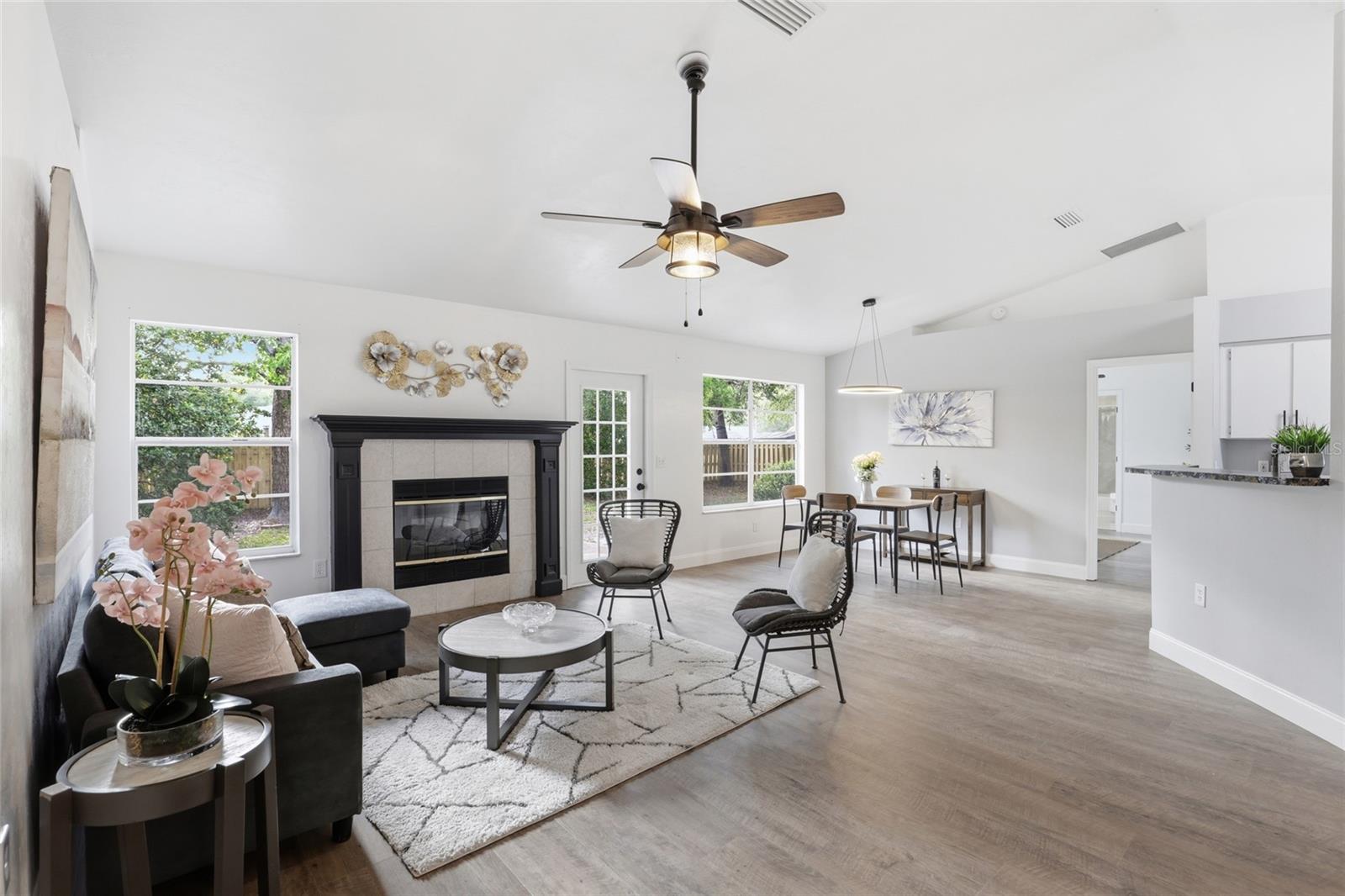 VICTORIA SQUARE CLUSTER - Residential