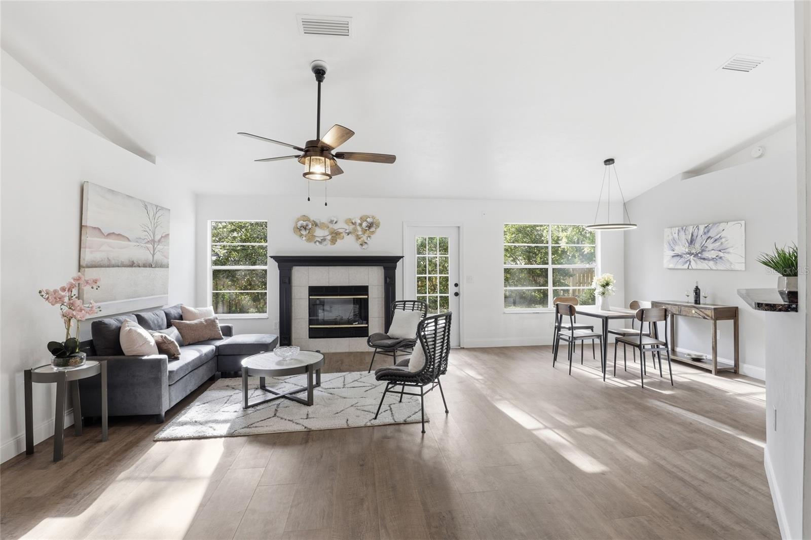 VICTORIA SQUARE CLUSTER - Residential