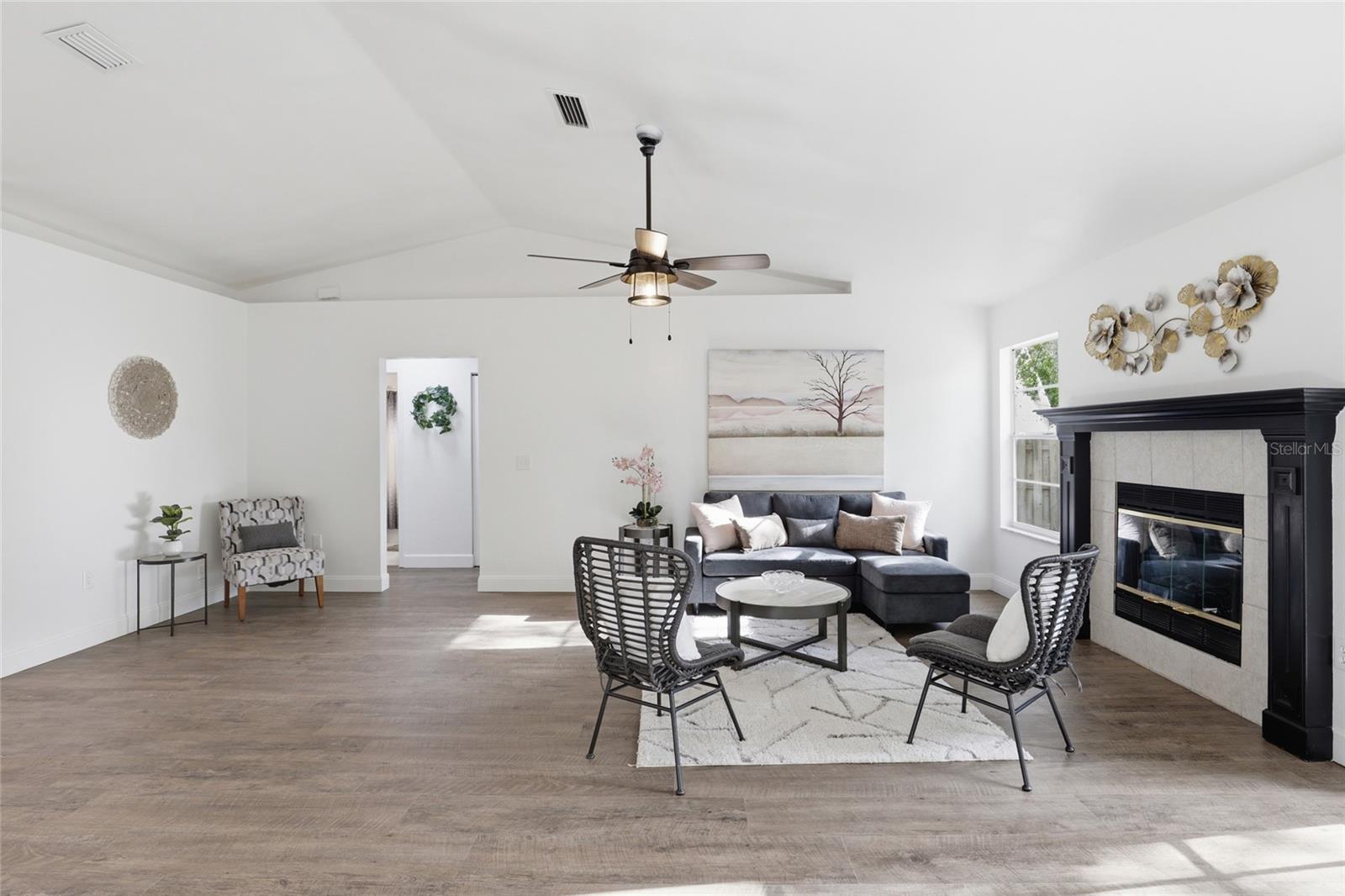 VICTORIA SQUARE CLUSTER - Residential