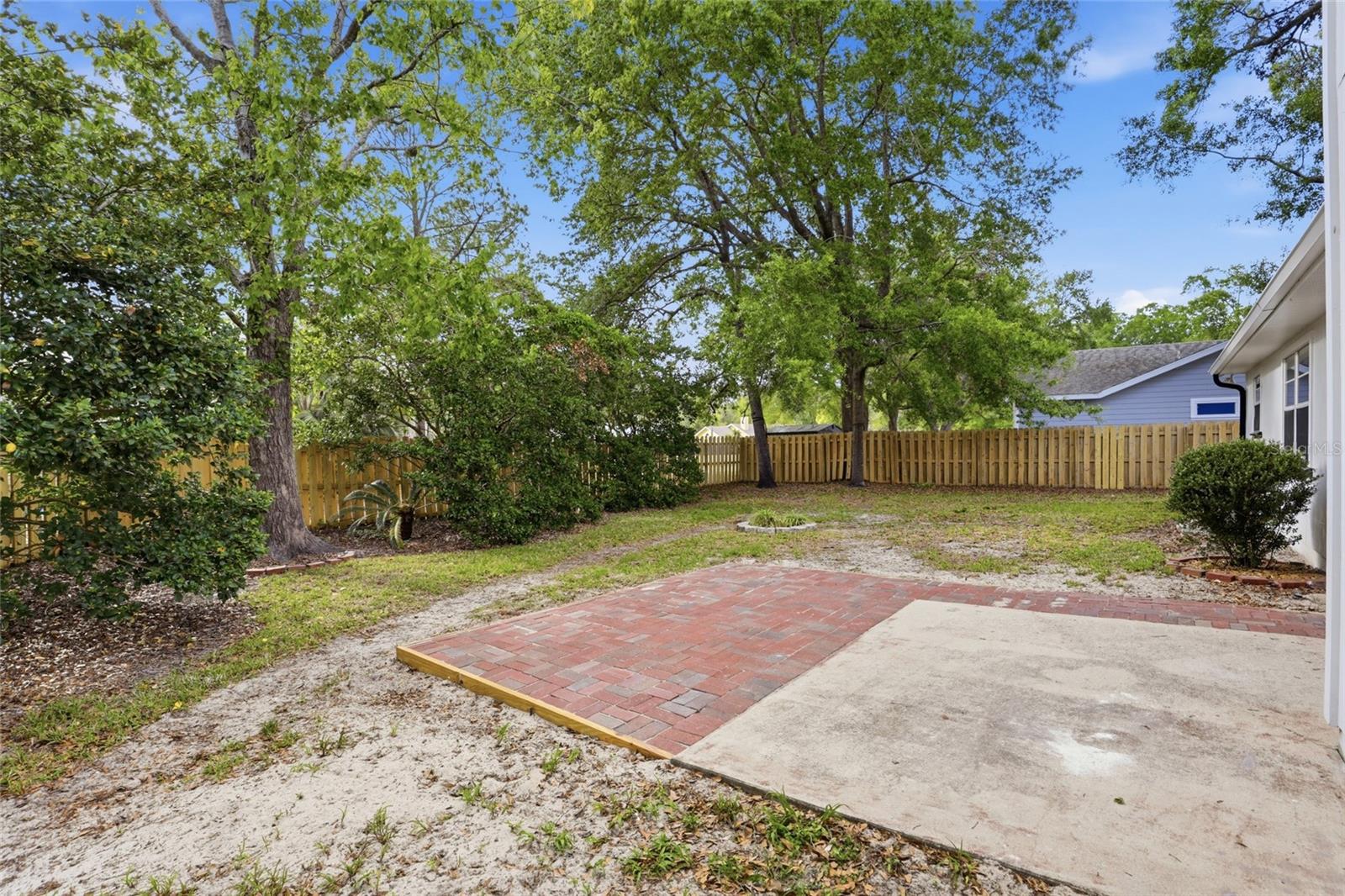 VICTORIA SQUARE CLUSTER - Residential