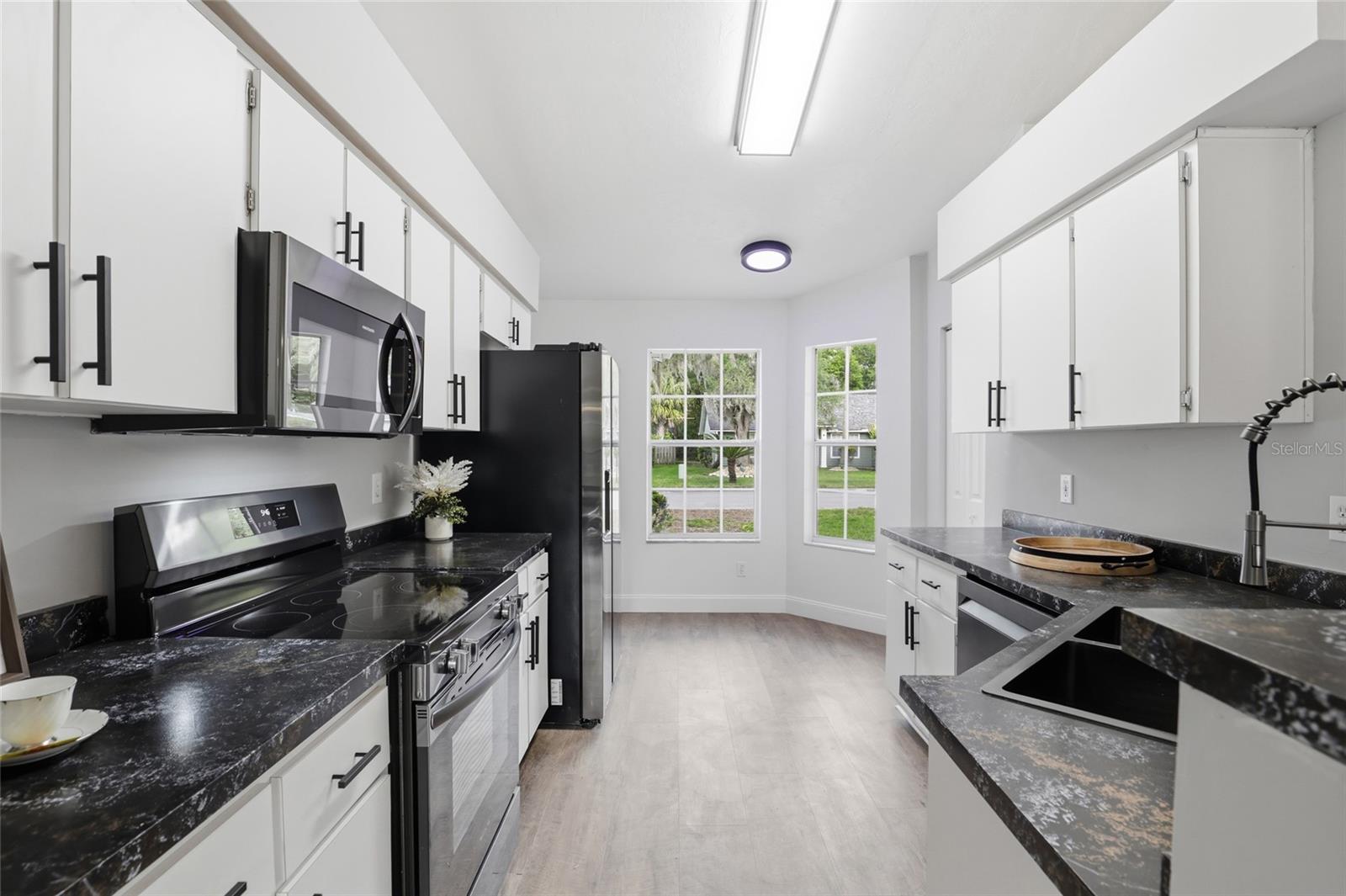 VICTORIA SQUARE CLUSTER - Residential