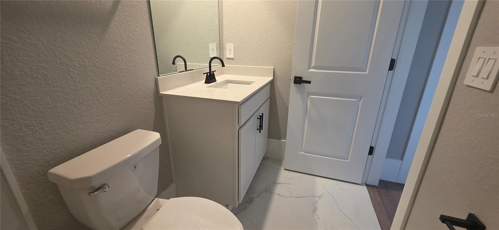 AURORA SUB - Residential Lease