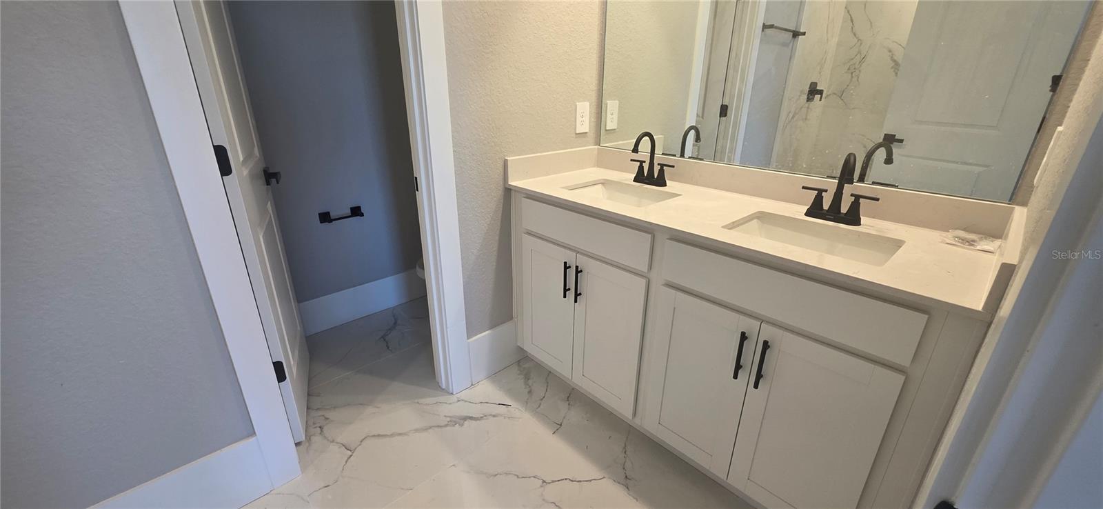 AURORA SUB - Residential Lease