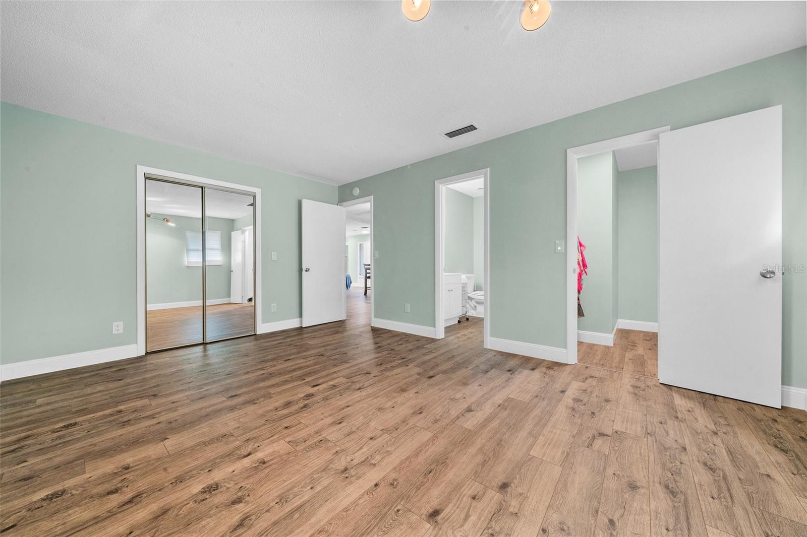 SILVER SPGS SHORES UN 47 - Residential