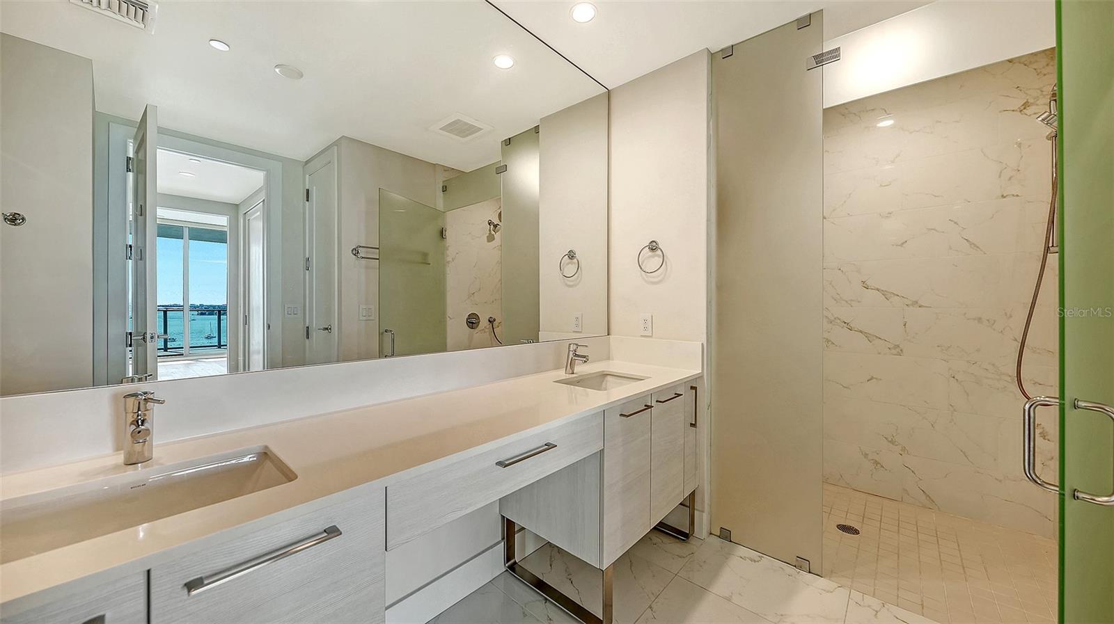 VUE SARASOTA BAY - Residential