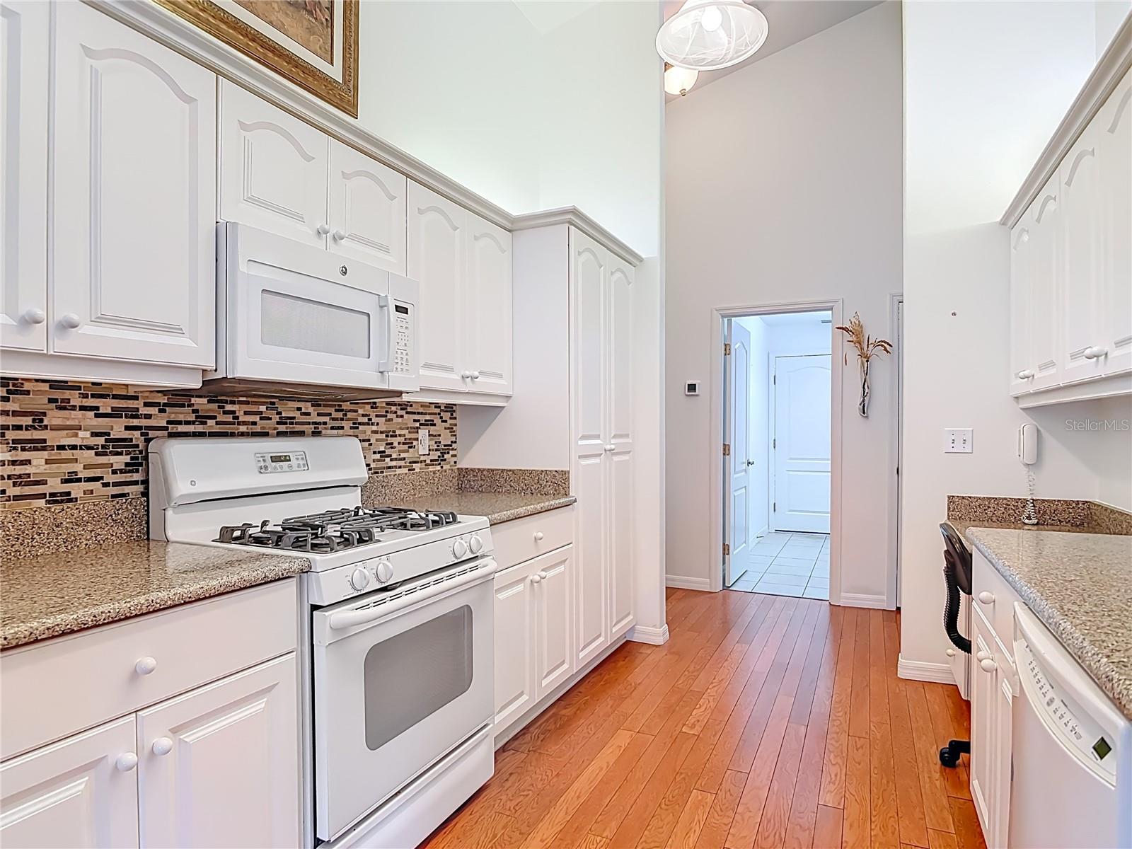 TURNBULL BAY COUNTRY CLUB ESTATE - Residential