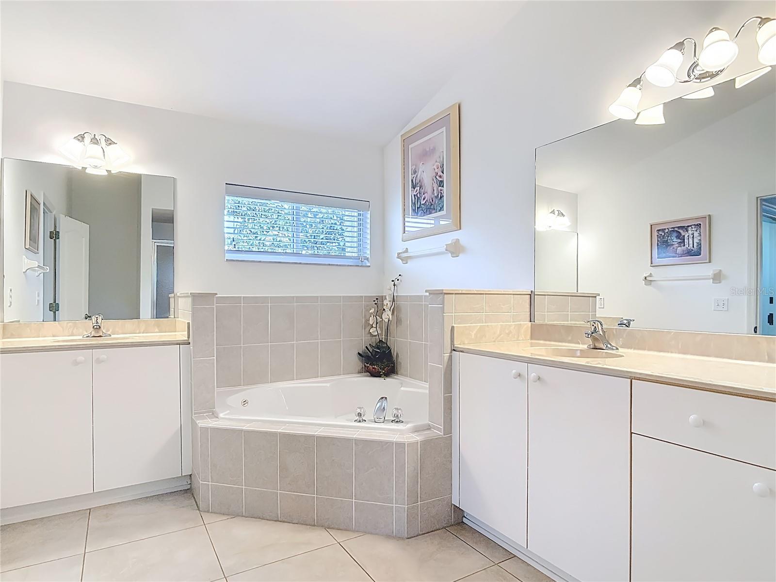 TURNBULL BAY COUNTRY CLUB ESTATE - Residential