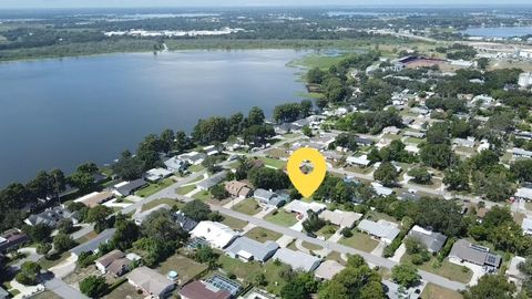 A home in WINTER HAVEN