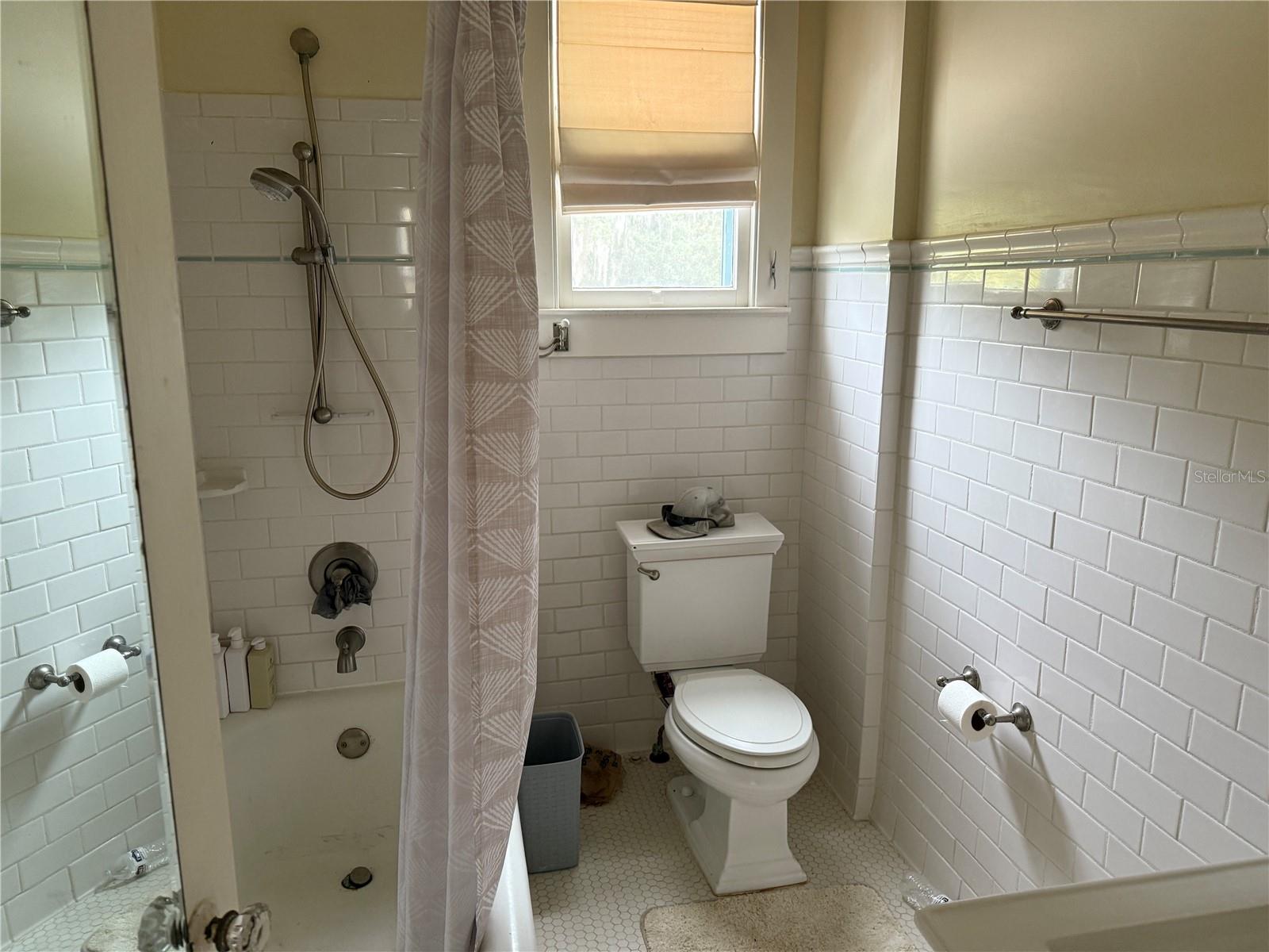 ELLIOT & LENGLE ADDN-HIGHLAND HEIGHTS - Residential