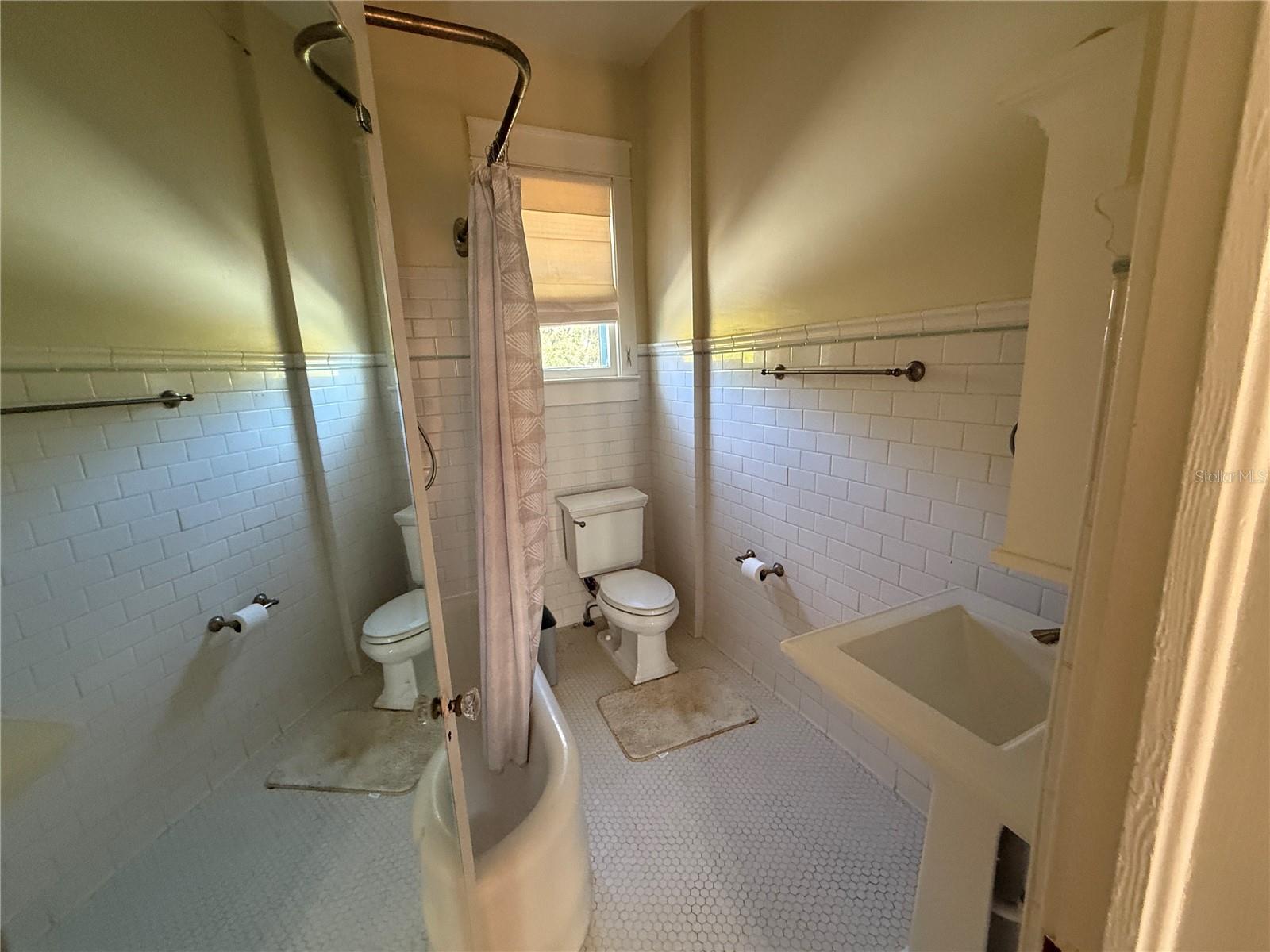 ELLIOT & LENGLE ADDN-HIGHLAND HEIGHTS - Residential