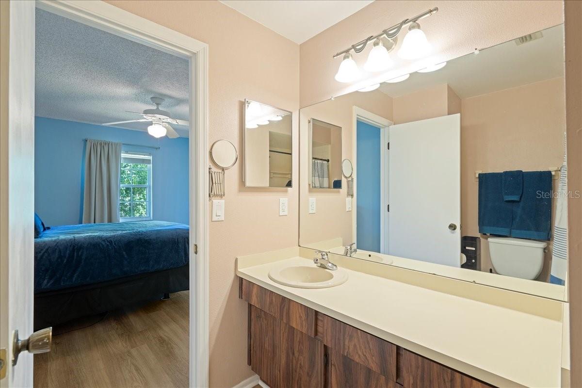 BAY OAKS CONDO - Residential