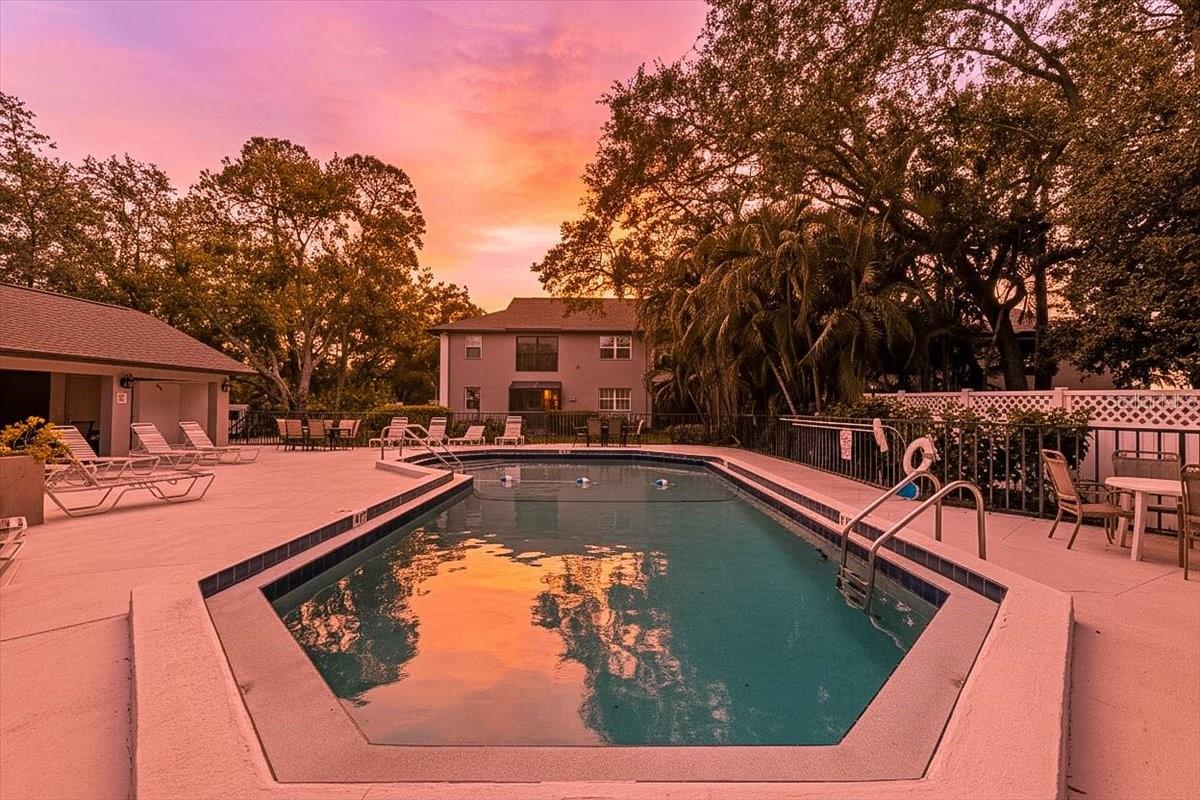 BAY OAKS CONDO - Residential